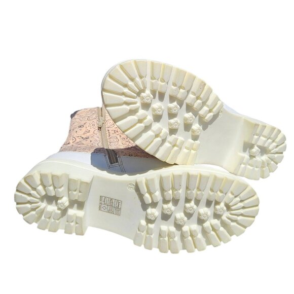 Free People Feels Good To Be Lost Paisley Lug Sole Boot - Picture 7 of 9